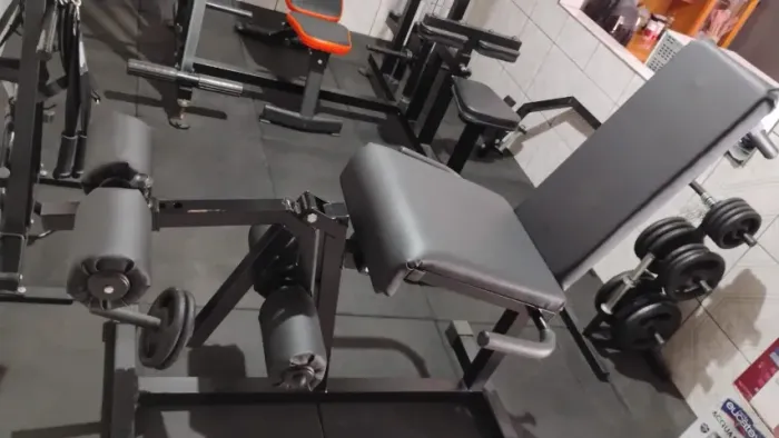 Academia Residencial Completa/ Estação De Musculação