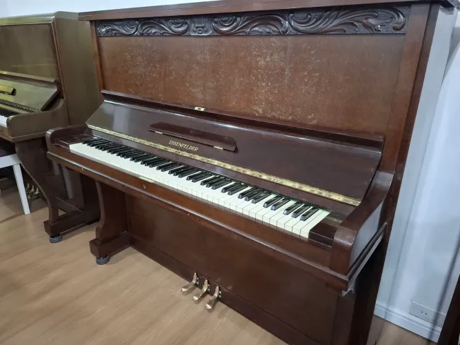 Piano Essenfelder Residencial