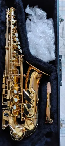 Saxofone Alto Júpiter Semi profissional 