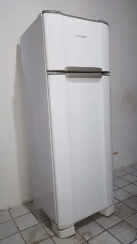 Refrigerador Esmaltec 