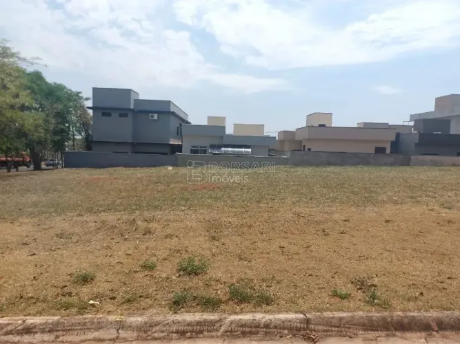 Venda de Terreno / Condomínio na cidade de Araraquara