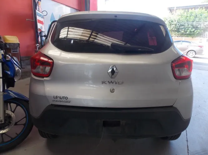 Sucata pra retirada de peças kwid