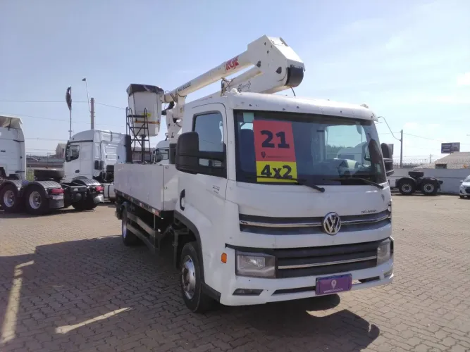 Volkswagen 9.170 Delivery 2p (diesel)(E5) 2020/2021 Vamos Seminovos São Leopoldo