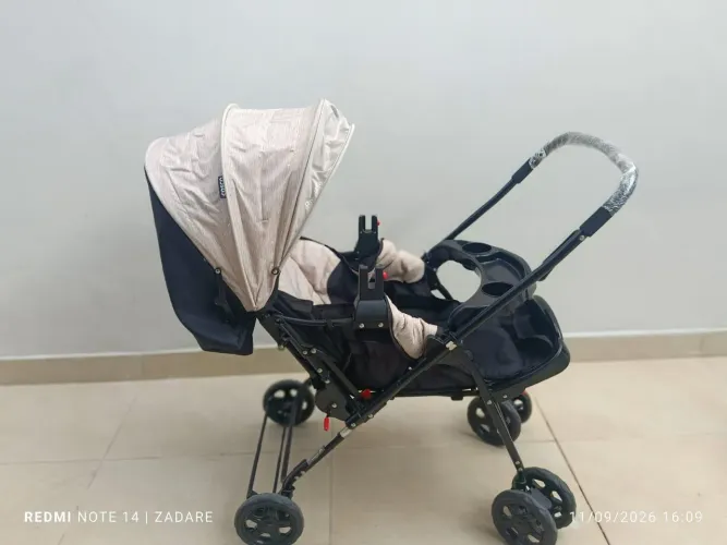 Carrinho e bebe conforto