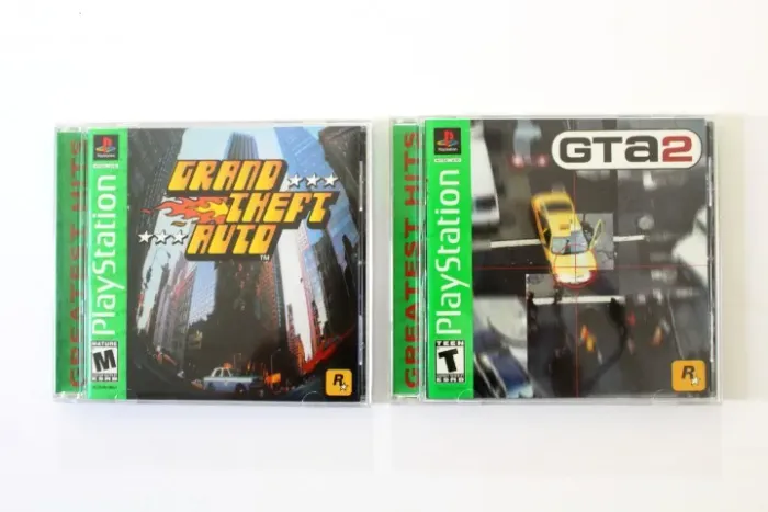 Coleção com Grand Theft Auto 1 e 2 para PlayStation originais e perfeitos, como novos