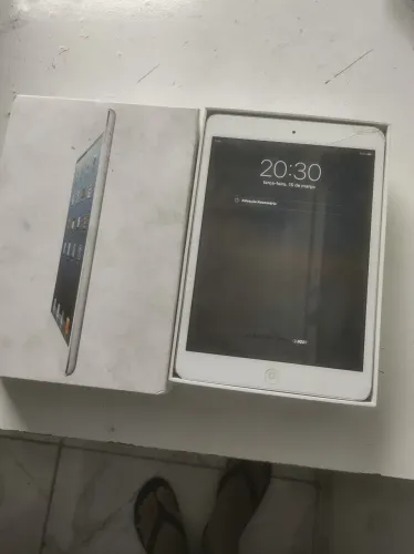 iPad mini wi-fi 32gb bloqueado