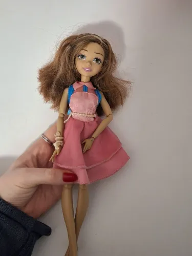 BONECA DESCENDENTES DISNEY AUDREY
