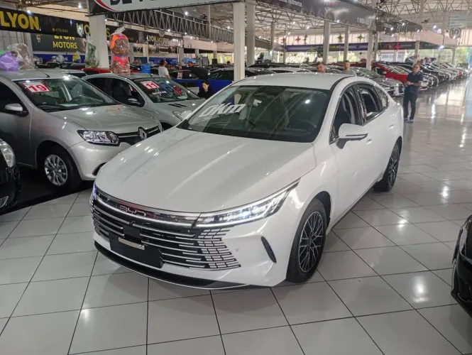 BYD King GS 1.5 16V Aut. (hibrido) 2027