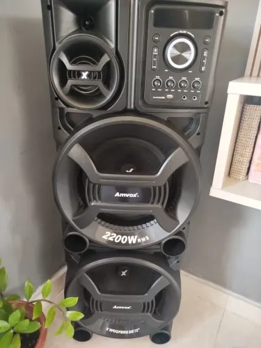 Caixa de Som Amvox 2200W RMS | 2 Woofers 12" | Bluetooth e Microfone