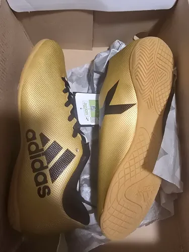 Chuteira Adidas original futsal tamanho 39 nova
