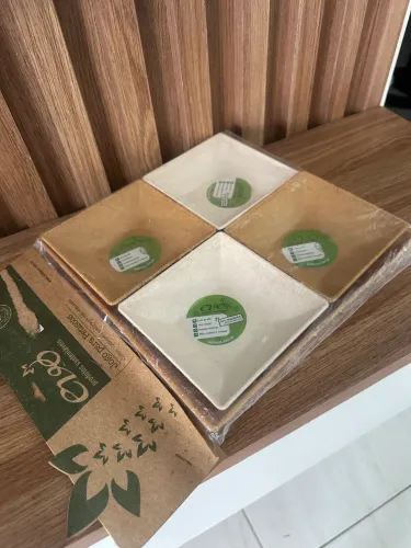 Conjunto para petisco , bandeja e 4 potes
