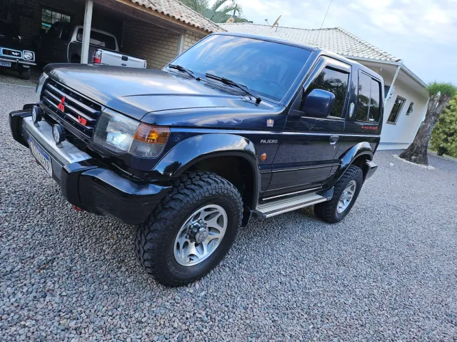 Mitsubishi Pajero GLS 3.0 V6 2P Mec. 1997