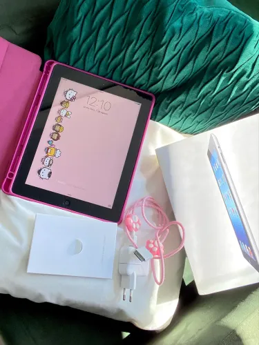 iPad 3ª Geração 64GB Wi-Fi Desbloqueado Completo + Acessórios
