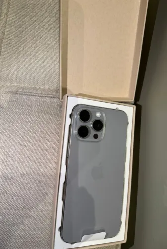 iPhone 15 Pro Max 256GB Novo Nunca Usado Titânio Natural