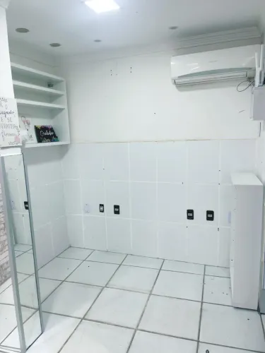 Aluga-se loja comercial