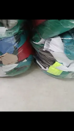 RETALHOS DE TECIDOS DE ALGODÃO