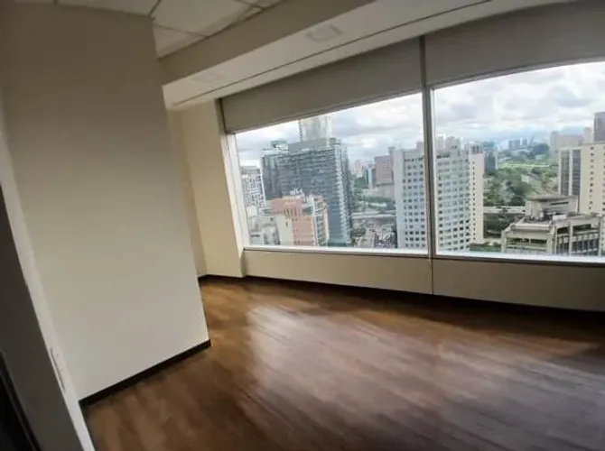 Sala comercial na Rua Funchal, 418 - Conjunto 1601  486 m²