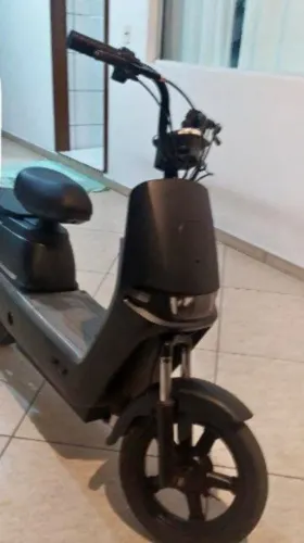 Scooter elétrica modelo duos eko 7