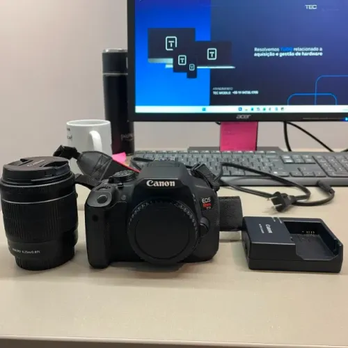 Canon EOS Rebel T5i (700D) + Lente EF-S 18-55mm IS STM - Excelente Estado.