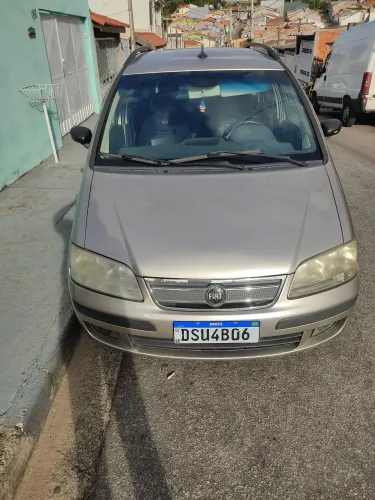 Fiat Idea ELX 1.4 MPI Fire Flex 8V 5P 2007