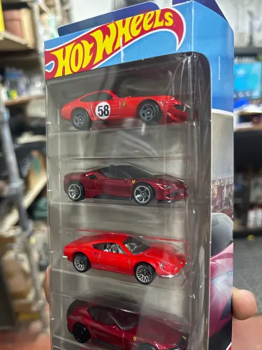 Peck Ferrari Hot Wheels 