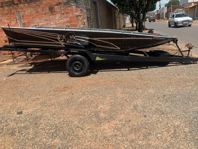 Barco 4.5 m com carreta documentada 