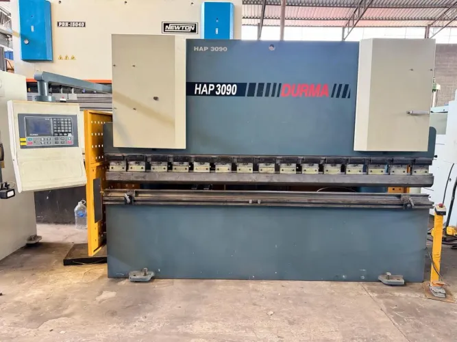 dobradeira CN hidráulica 3000x90 Ton. viradeira prensa dobra