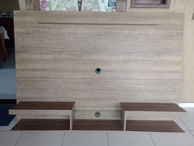 Vendo Painel de tv suspenso em MDF