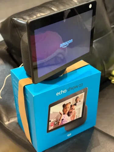 ECHO SHOW 10 Smart Display HD com Movimento ALEXA