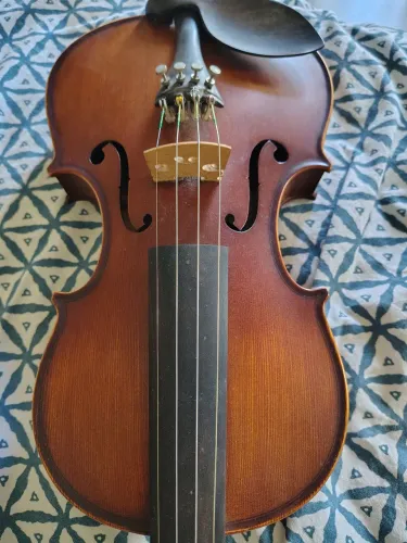 Violino Eagle VK244 +/- 18 anos