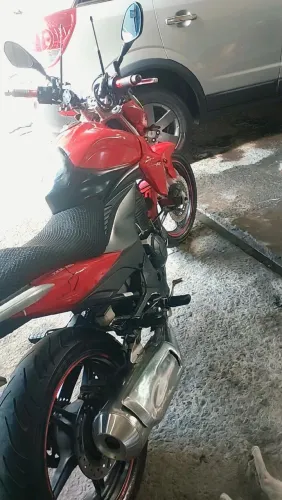 Honda CB300 vendo ou troco