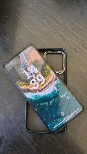 Motorola moto G84
