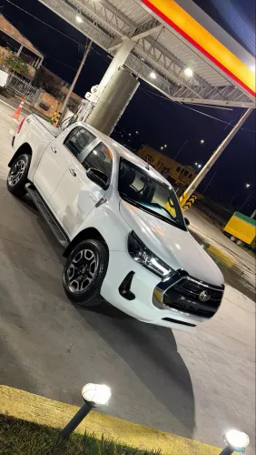 Toyota Hilux CD SRX 4X4 2.8 TDI 16V Diesel Aut. 2024