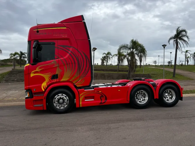 SCANIA 450 SÉRIE HERÓIS DA ESTRADA 