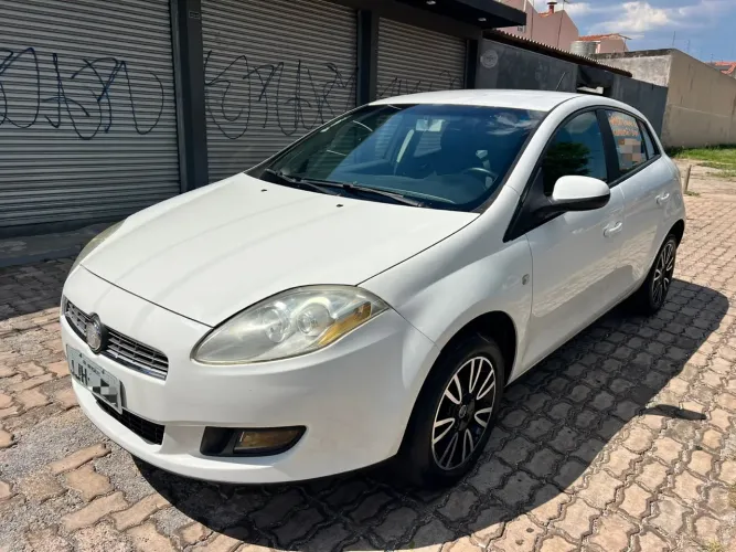Fiat Bravo Essence 1.8 Flex 16V 5P 2012