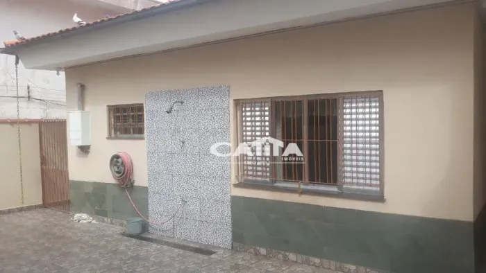 Casa térrea com 03 quartos à venda na Vila Carmosina em Itaquera