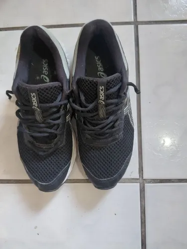 Tenis asics novo