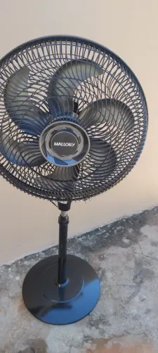Vendo esse ventilador