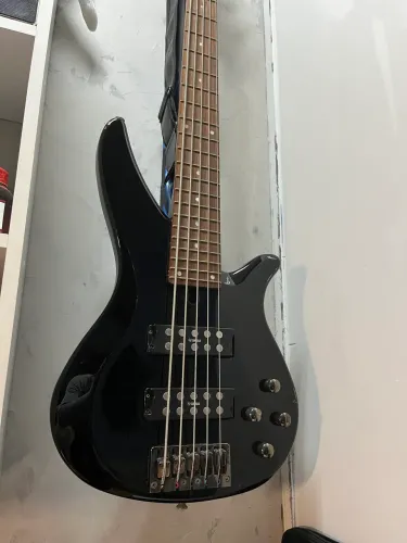 Guitarra Yamaha 5 Cordas