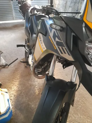 Vendo troco  xre 23/23 pura emplacada até 2027