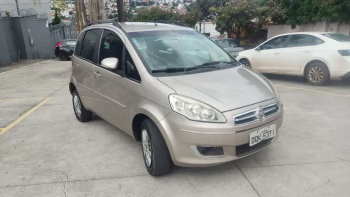 Fiat Idea Attractive 1.4 Fire Flex 8V 5P 2014