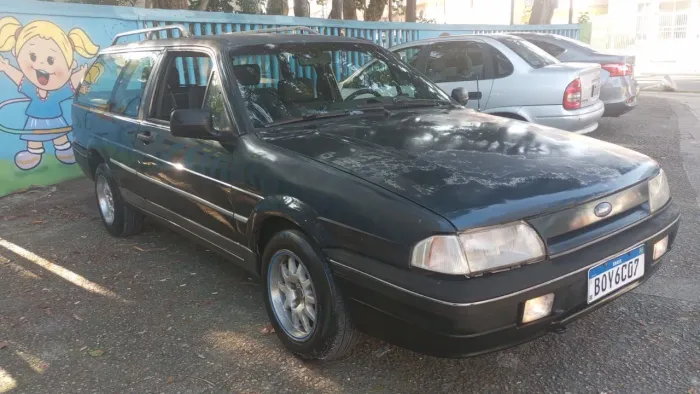 Ford Royale GL 2.0/2.0i 2P E 4P (álcool) 1993