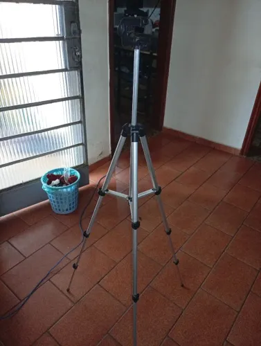 Tripé compacto profissional para filmadora altura 1.24m