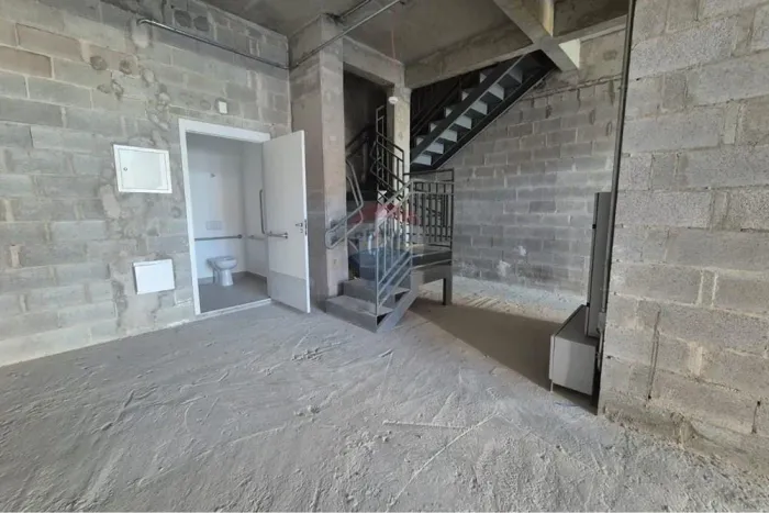 Sala comercial para locação com vaga para deficiente, 2 banheiros, Vila Clementino 75,75m2