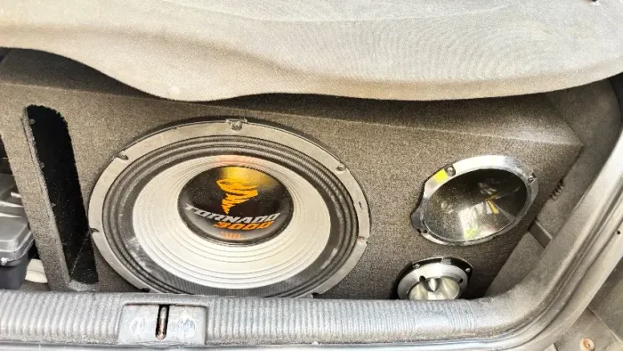 Som automotivo completo