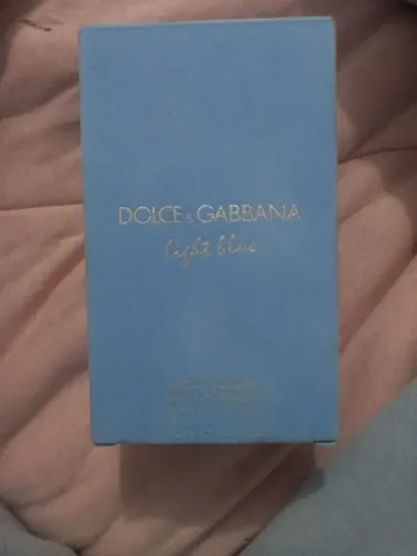 Vendo perfume Dolce & Gabbana Light Blue Pour Homme Eau de Toilette 100 ml, 100% original.