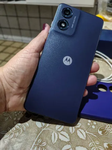 Moto g04s