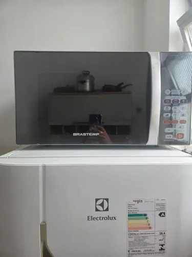 Vende-se um micro-ondas