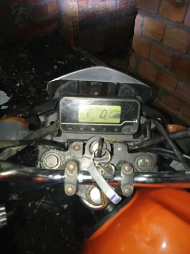 Moto Yamaha factor 150 pra vende