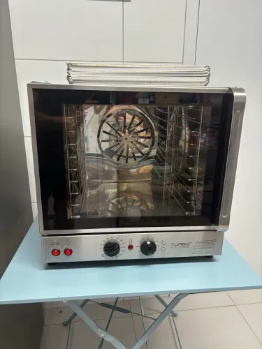 Forno Tita Turbo Profissinal c/ 8 assadeiras